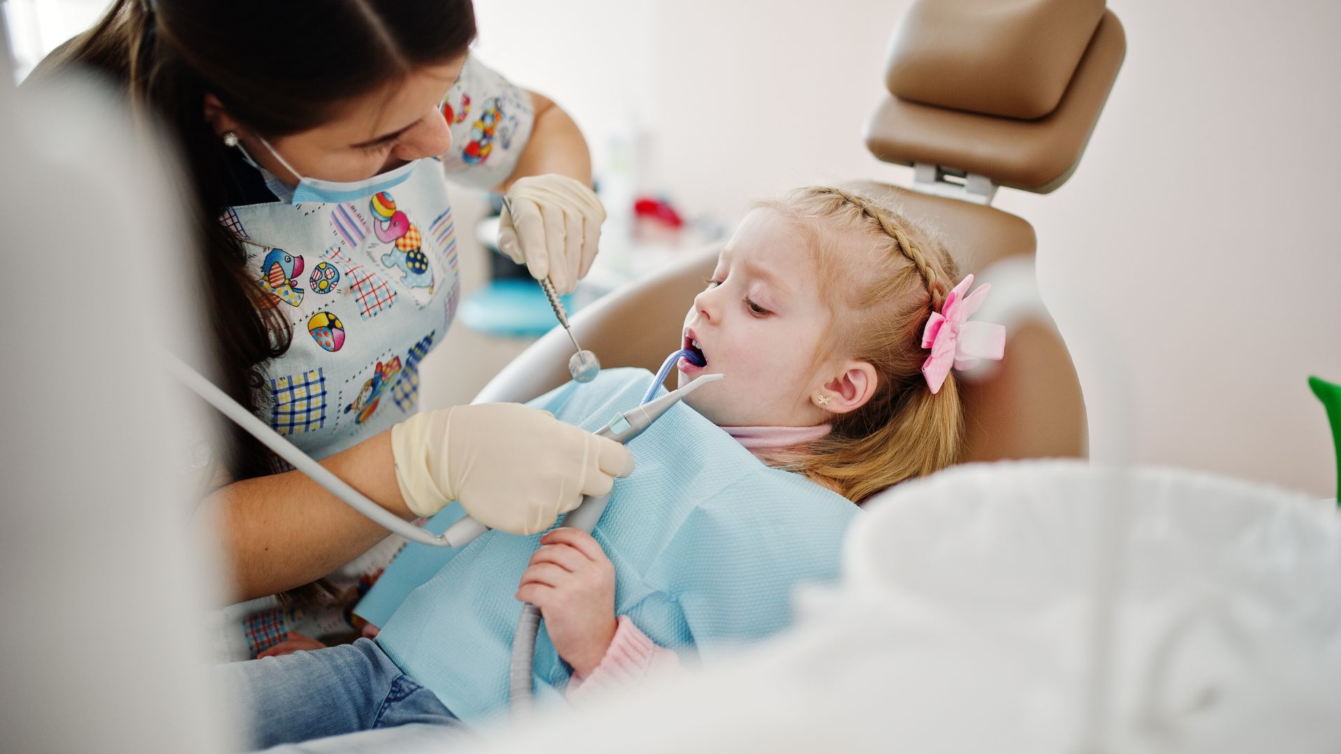 Discover the best children's orthodontist in London at Buckingham Gate Orthodontics, offering the lowest prices in the UK.